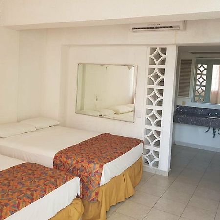 Maralisa Hotel Acapulco Exterior photo